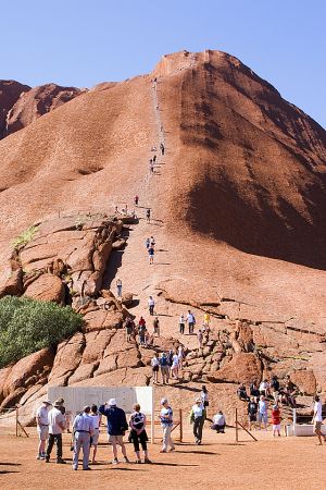 Uluru 3.jpg